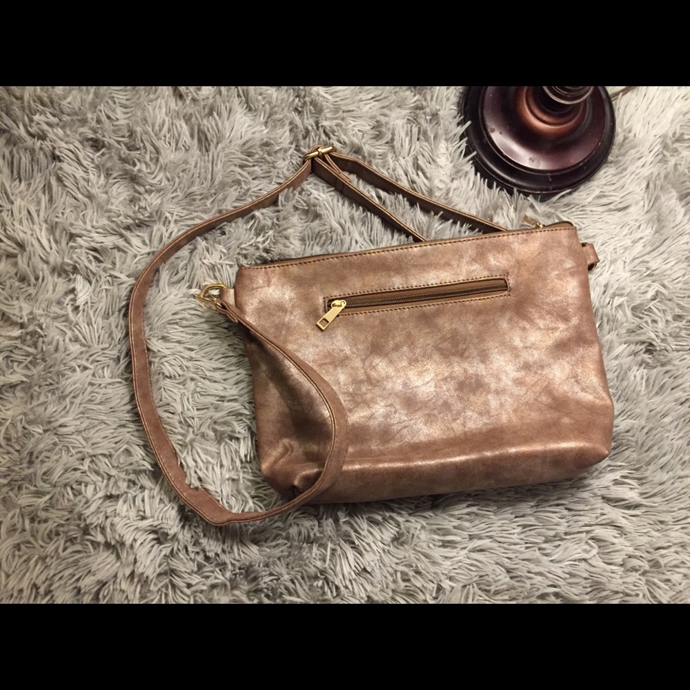 Gorgeous Metallic Brown Crossbody bag